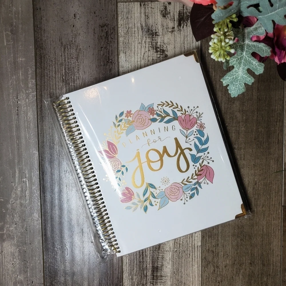 NWT Bloom Pregnancy & Baby's First Year Planner & Calendar, Planning for Joy